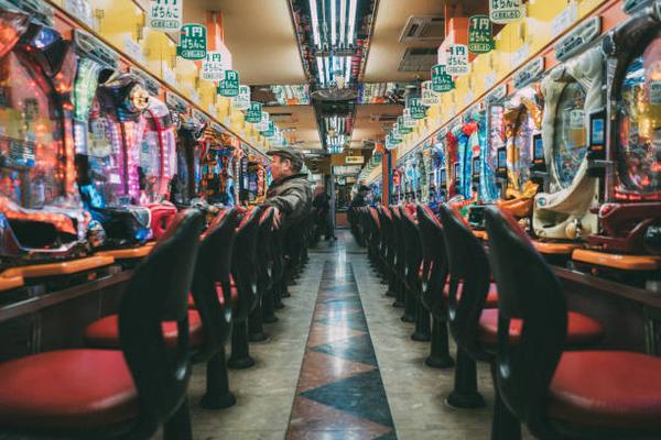 Online Communities Centered Around Sports Wagering