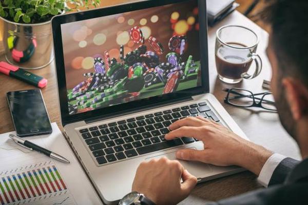 How Players Compare Games at the best online casino Singapore